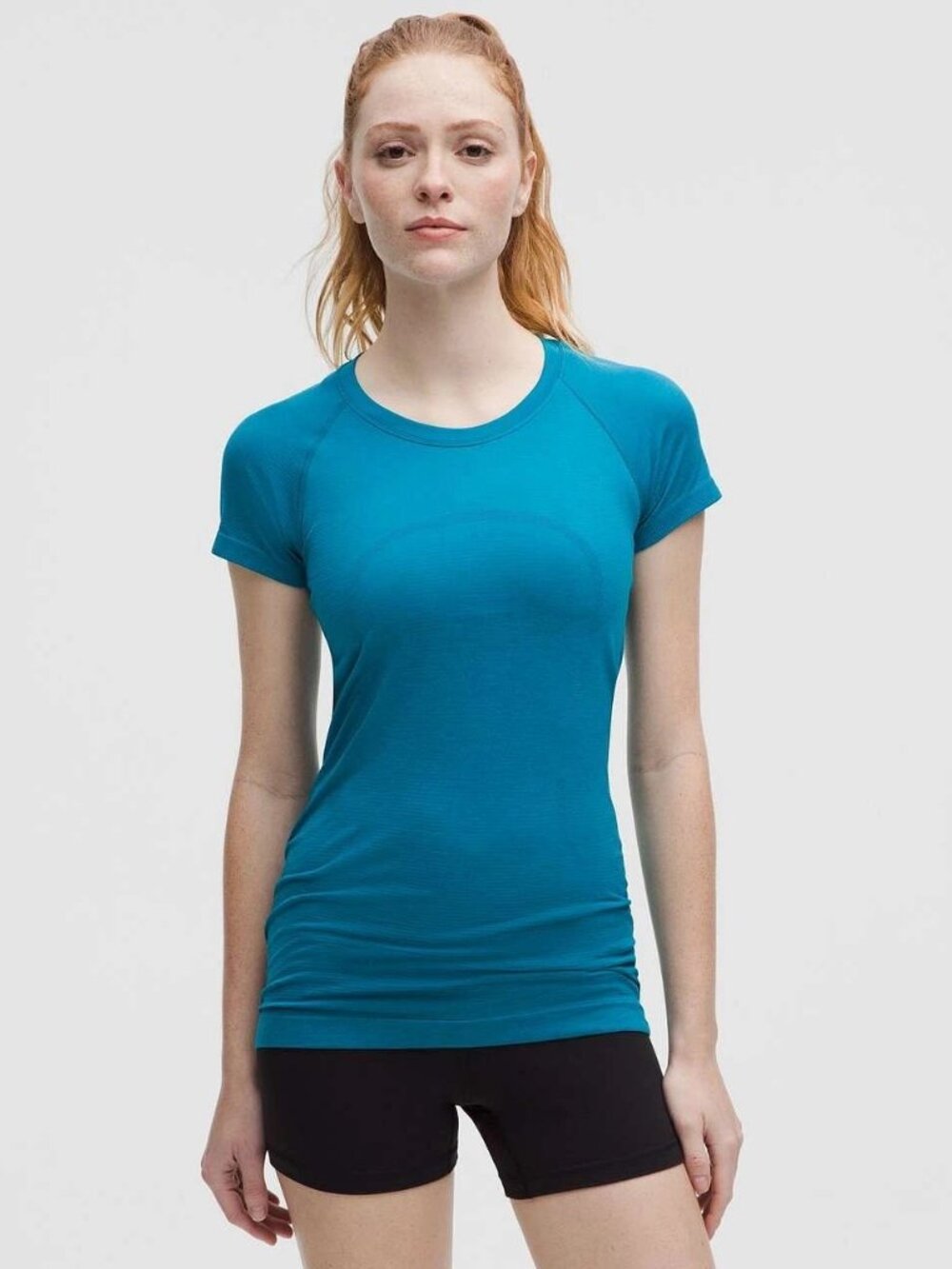LULULEMON women's swiftly t-shirt size 6